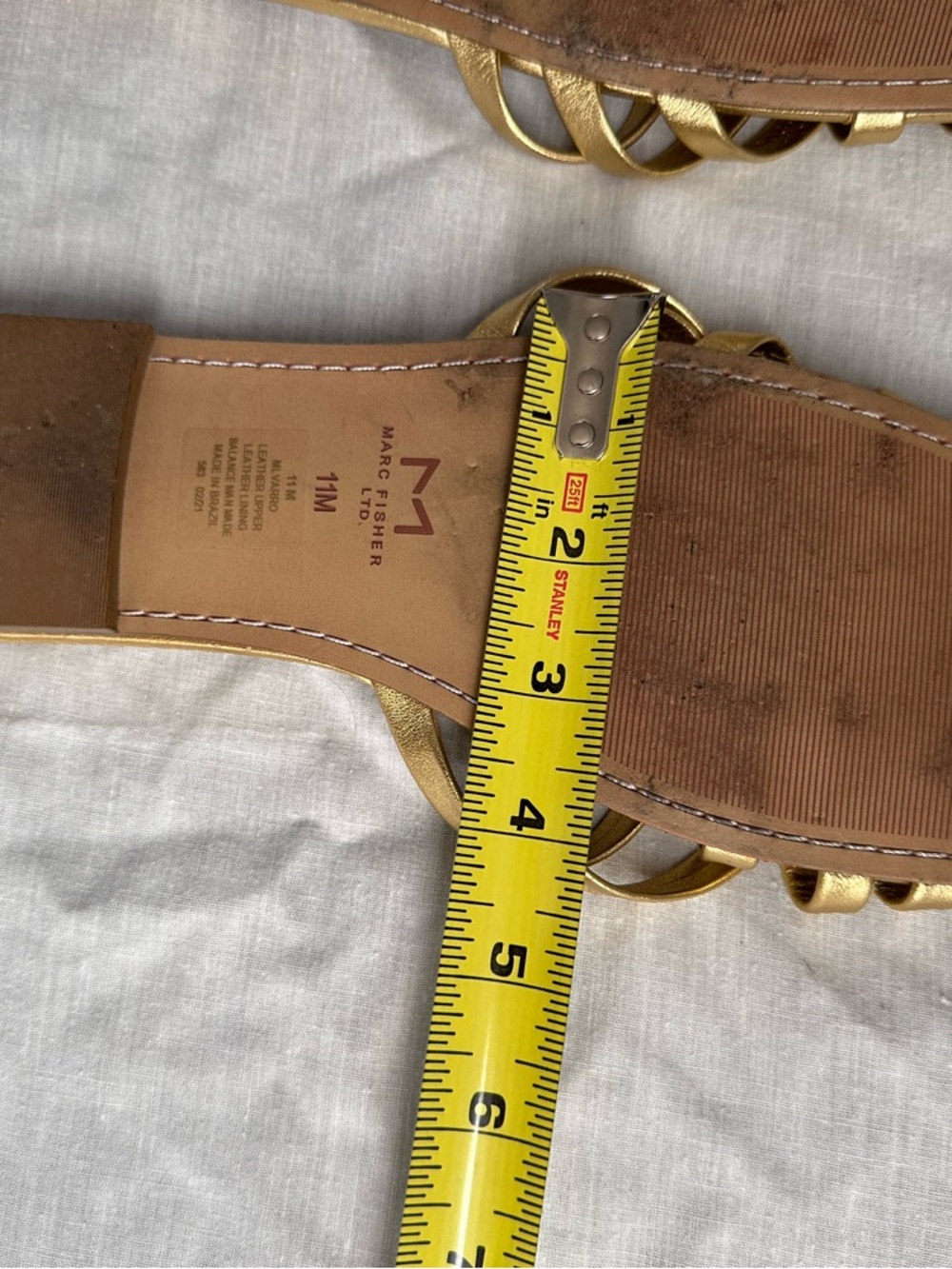 Marc Fisher LTD Gold Strappy Flat Sandals Square Toe Crossover Straps – Size 11 - Picture 8 of 8